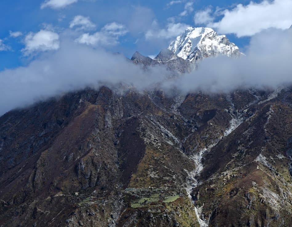 Gokyo Lake Trek with Renjo La Pass